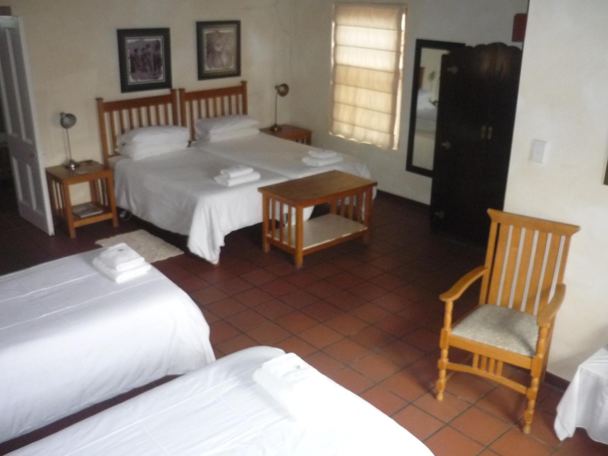 Wilgewandel Holiday Farm & Day Restaurant Oudtshoorn Rum bild